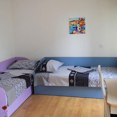 Top Center Apartment Gramophone With Private Parking Burgas Stad Buitenkant foto